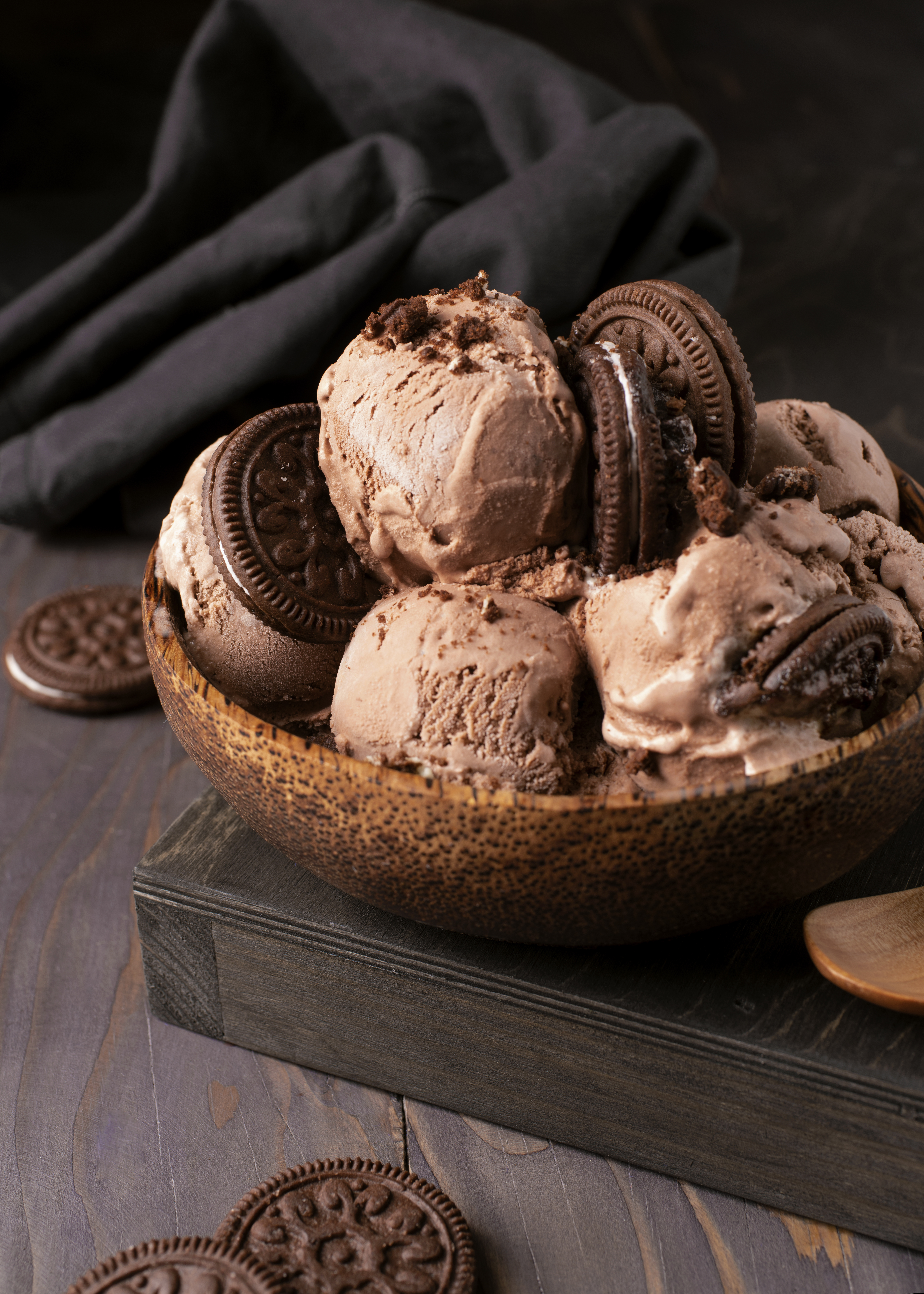 pote de sorvete de chocolate